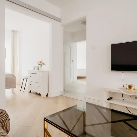 Wita Stwosza Rynek 公寓